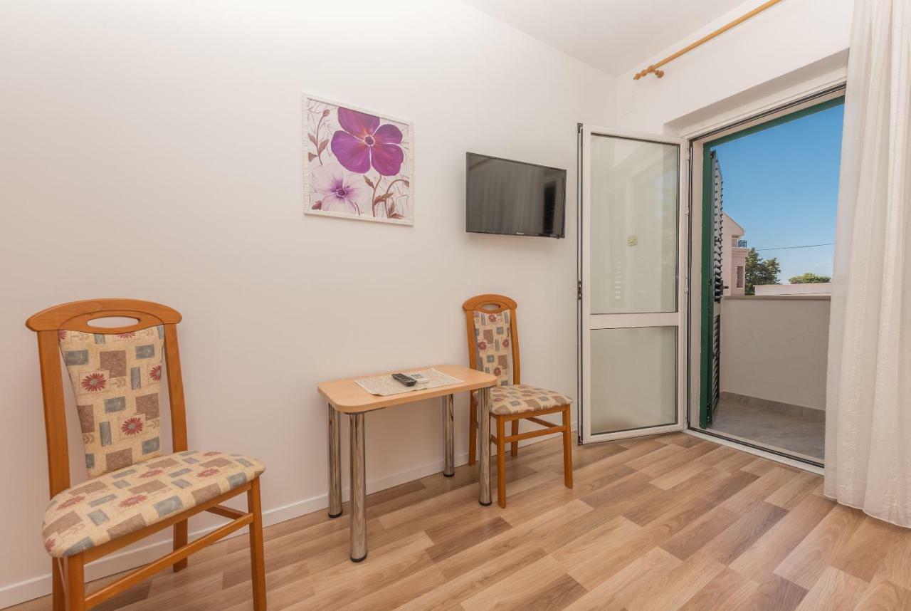 Apartmani Mona Makarska Exteriör bild