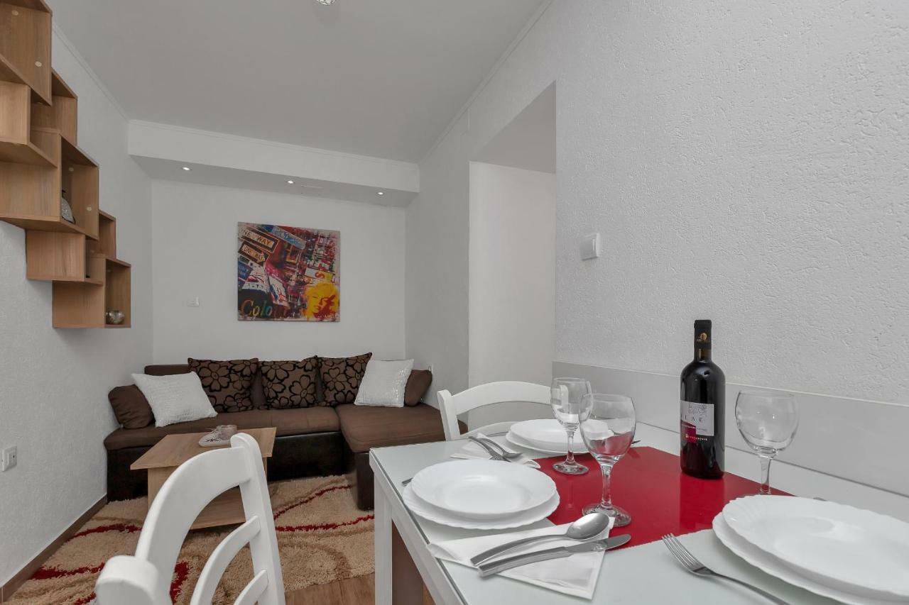 Apartmani Mona Makarska Exteriör bild