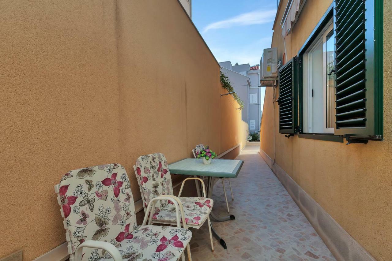 Apartmani Mona Makarska Exteriör bild