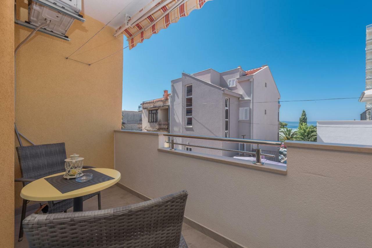 Apartmani Mona Makarska Exteriör bild