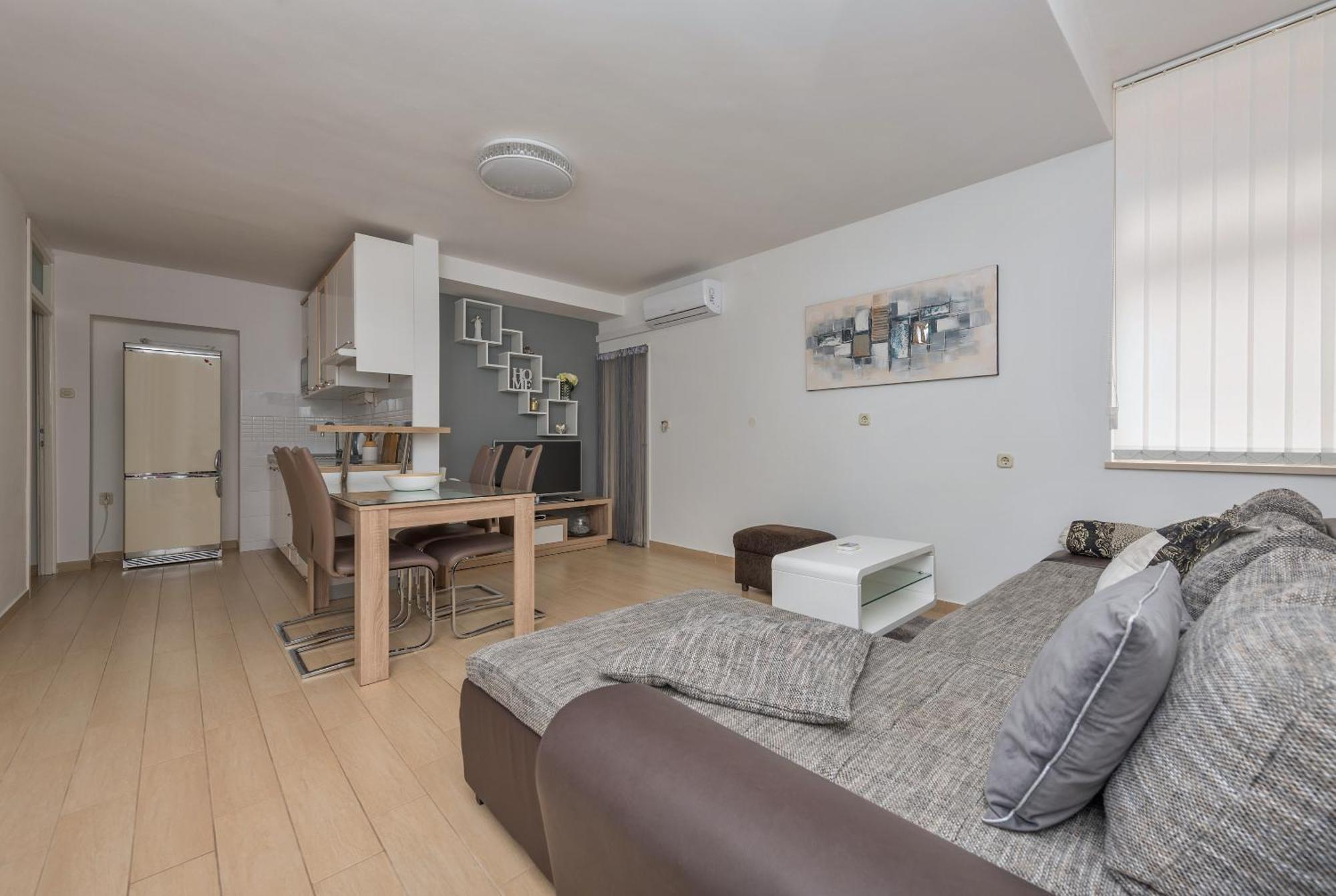 Apartmani Mona Makarska Exteriör bild