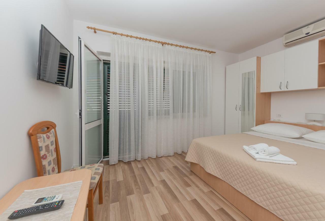 Apartmani Mona Makarska Exteriör bild