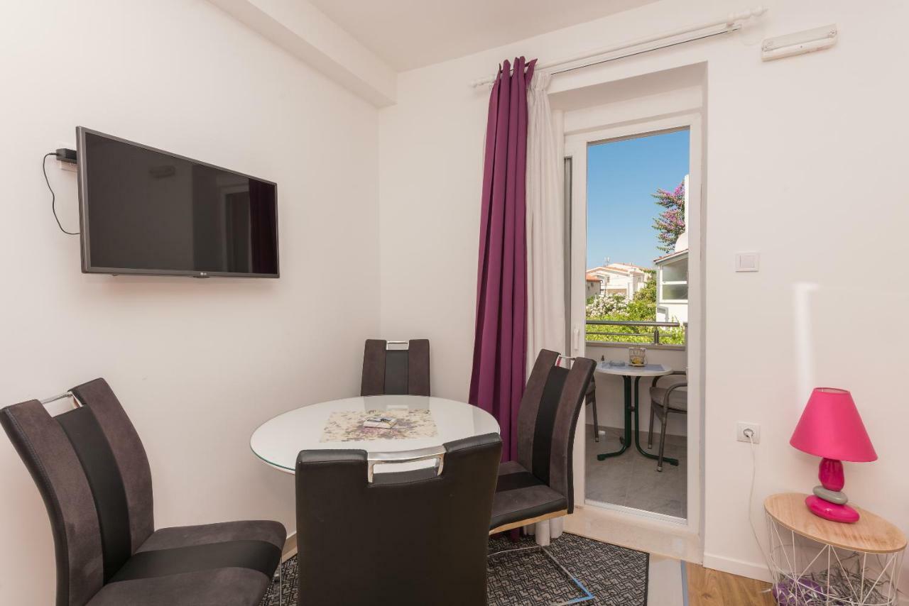 Apartmani Mona Makarska Exteriör bild